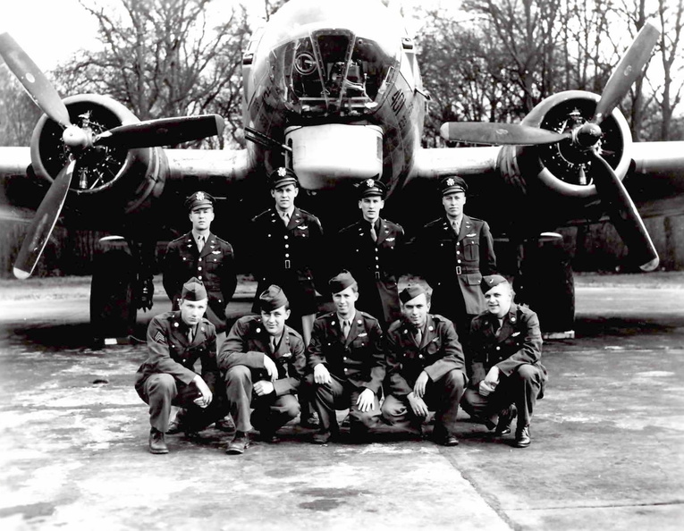 DET B17 Crew.JPG